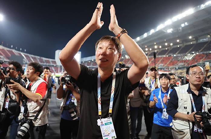HLV Kim Sang Sik lập kỷ lục sau khi gi&uacute;p U22 Việt Nam v&ocirc; địch SEA Games