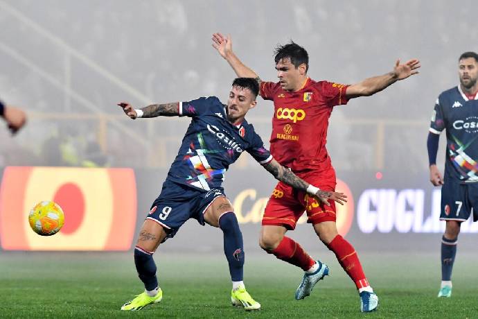 Nhận định, soi k&egrave;o Bari vs Catanzaro, 2h30 ng&agrave;y 20/12: Dễ chia điểm