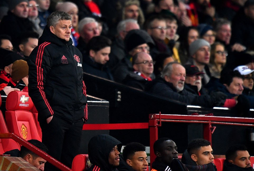 MU thắng trận thứ 7 li&ecirc;n tiếp, Solskjaer n&oacute;i g&igrave; về mục ti&ecirc;u v&ocirc; địch?