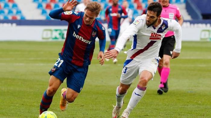 Soi k&egrave;o phạt g&oacute;c Levante vs Cadiz, 20h ng&agrave;y 22/1