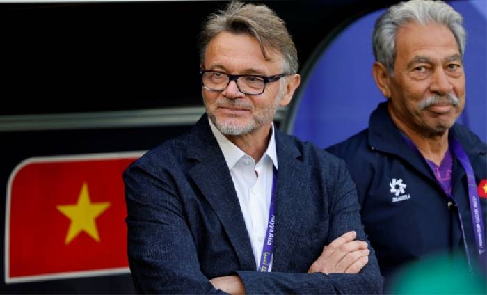 HLV Troussier: &ldquo;T&ocirc;i v&ocirc; c&ugrave;ng thất vọng khi thua Indonesia&rdquo;