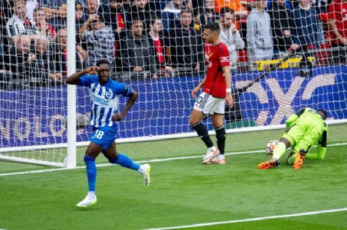 MU lập h&agrave;ng loạt kỷ lục tệ hại sau trận thua Brighton