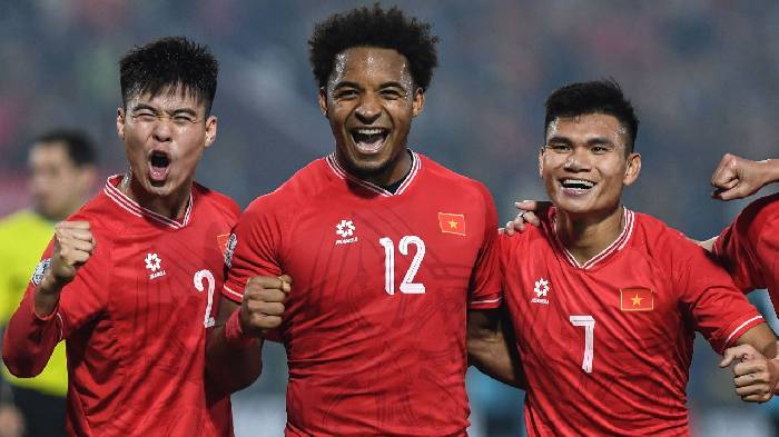 Tuyển Việt Nam tụt 1 bậc tr&ecirc;n bảng xếp hạng FIFA