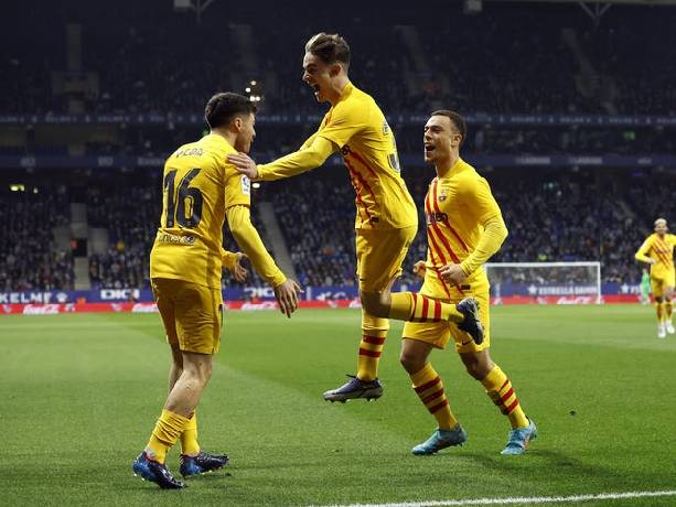 Đội h&igrave;nh ra s&acirc;n ch&iacute;nh thức Valencia vs Barca, 22h15 ng&agrave;y 20/2