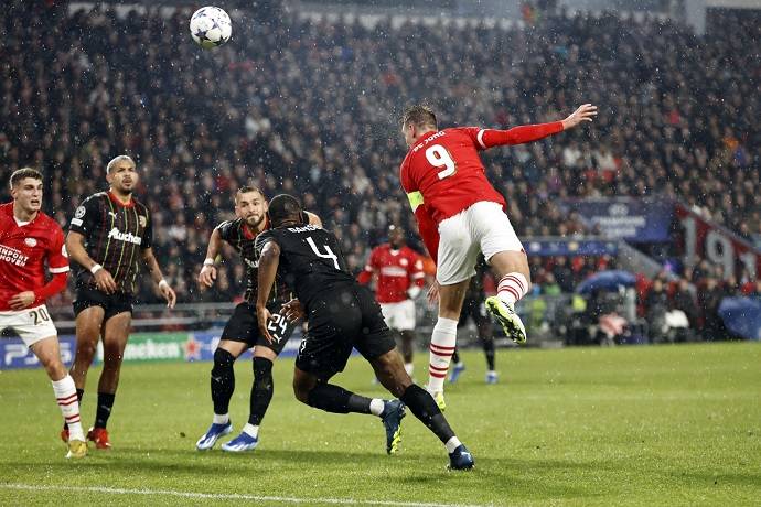 Soi k&egrave;o phạt g&oacute;c PSV Eindhoven vs Dortmund, 3h00 ng&agrave;y 21/2