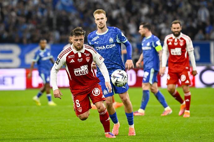 Soi k&egrave;o g&oacute;c Brest vs Marseille, 02h45 ng&agrave;y 21/02