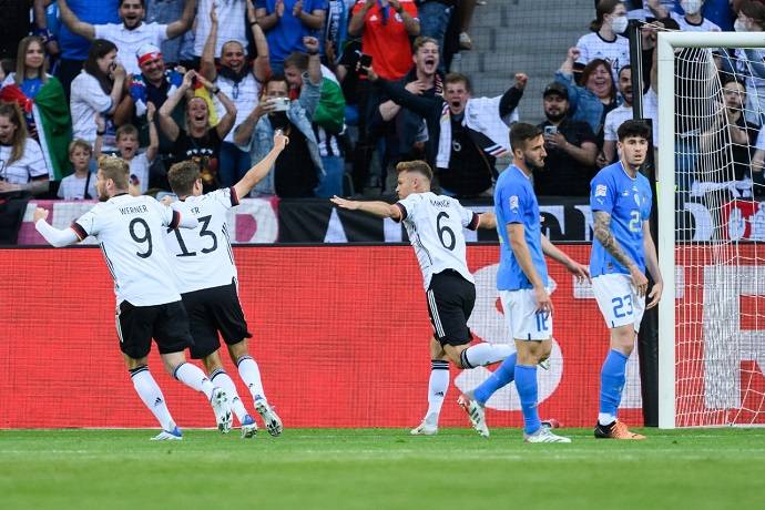 Soi k&egrave;o phạt g&oacute;c Italia vs Đức, 2h45 ng&agrave;y 21/3