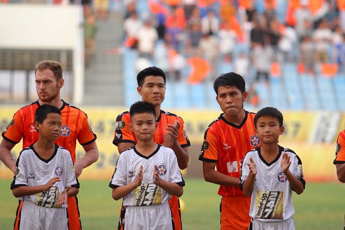 HLV Park Hang Seo nhận hung tin từ tr&ograve; cưng H&agrave; Đức Chinh