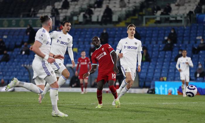 H&ograve;a Liverpool, Leeds l&agrave;m được điều c&oacute; 1-0-2 tại Ngoại hạng Anh 20/21