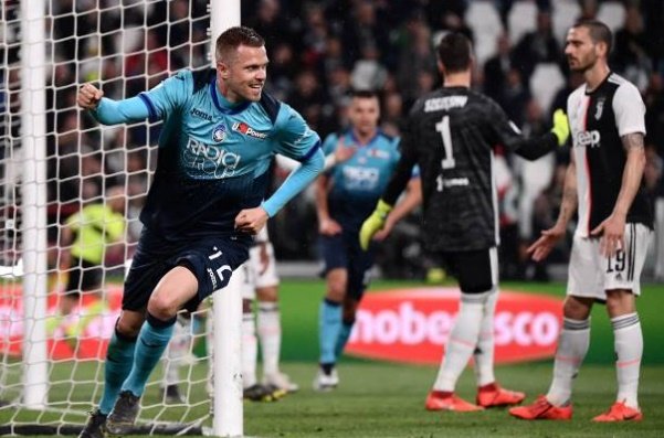 Atalanta rất gần chiếc v&eacute; dự Champions League lần đầu ti&ecirc;n trong lịch sử