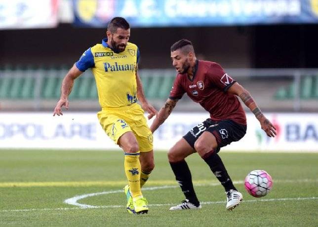 Soi k&egrave;o hiệp 1 Salernitana vs Hellas Verona, 23h30 ng&agrave;y 20/5