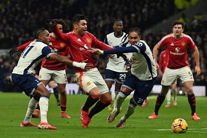 Soi k&egrave;o phạt g&oacute;c Tottenham vs MU, 2h00 ng&agrave;y 22/5