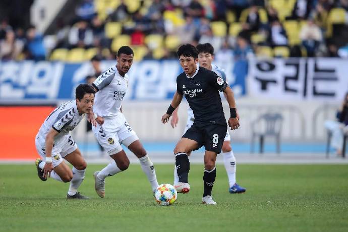 Ph&acirc;n t&iacute;ch tỷ lệ hiệp 1 Gimcheon Sangmu vs Seongnam, 17h ng&agrave;y 21/6
