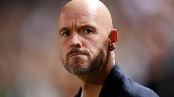 Vội t&igrave;m người 'chia b&agrave;i', M.U bị h&eacute;t gi&aacute; 'l&atilde;o tướng' gấp đ&ocirc;i Amrabat