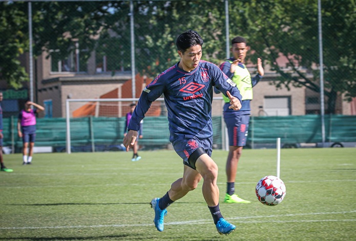 C&ocirc;ng Phượng ra s&acirc;n trận Sporting Charleroi vs Sint-Truidense, 23h ng&agrave;y 21/9?