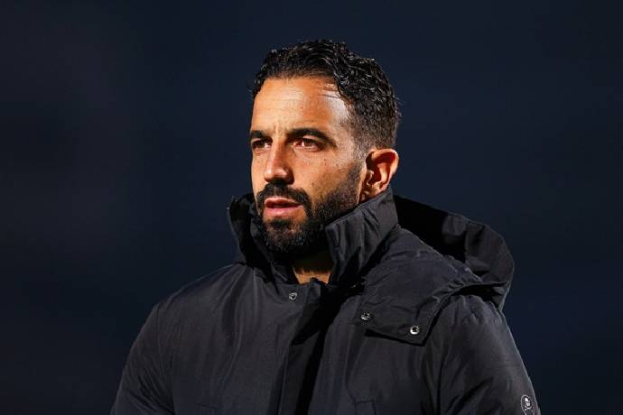 HLV Amorim: &lsquo;Ngay cả Gi&aacute;o ho&agrave;ng cũng kh&ocirc;ng thể &eacute;p t&ocirc;i thay đổi triết l&yacute;&rsquo;