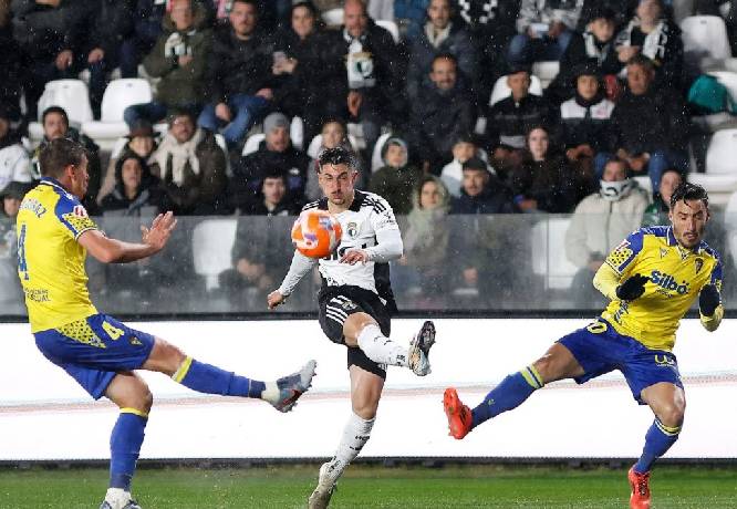 Nhận định, soi k&egrave;o Cadiz vs Burgos, 01h30 ng&agrave;y 21/10: Đang đi đ&uacute;ng hướng