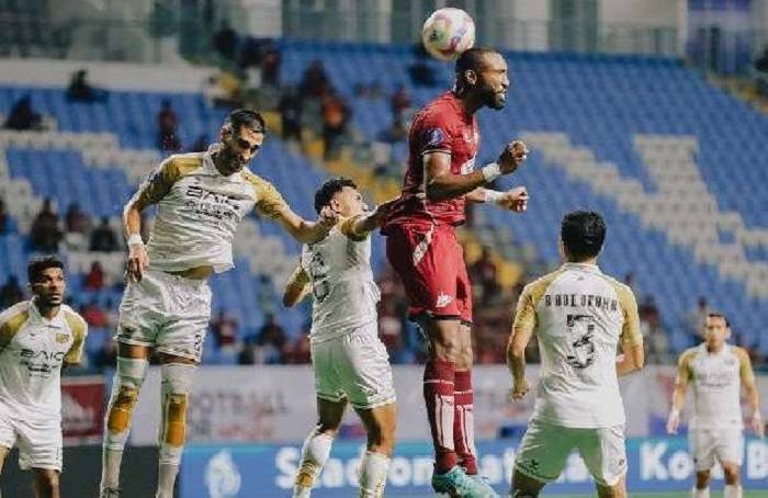 Nhận định, soi k&egrave;o Semen Padang vs PSM Makassar, 19h00 ng&agrave;y 21/11: Chủ nh&agrave; k&eacute;m cỏi