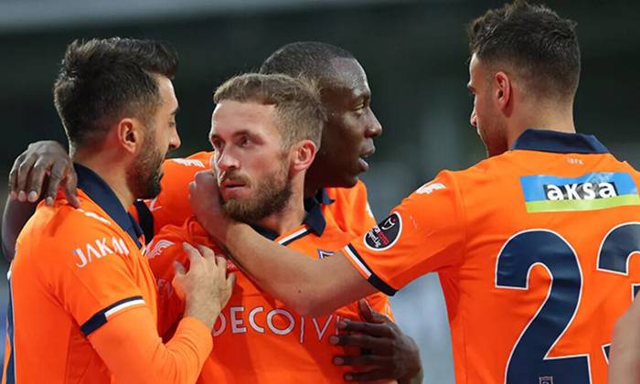 Ph&acirc;n t&iacute;ch k&egrave;o hiệp 1 Istanbul Basaksehir vs Giresunspor, 21h ng&agrave;y 21/12