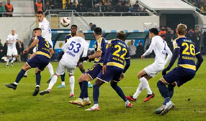 Soi k&egrave;o phạt g&oacute;c Rizespor vs Pendikspor, 21h00 ng&agrave;y 21/12