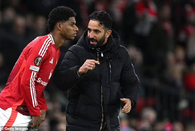 HLV Amorim giải th&iacute;ch l&yacute; do tiếp tục gạch t&ecirc;n Rashford