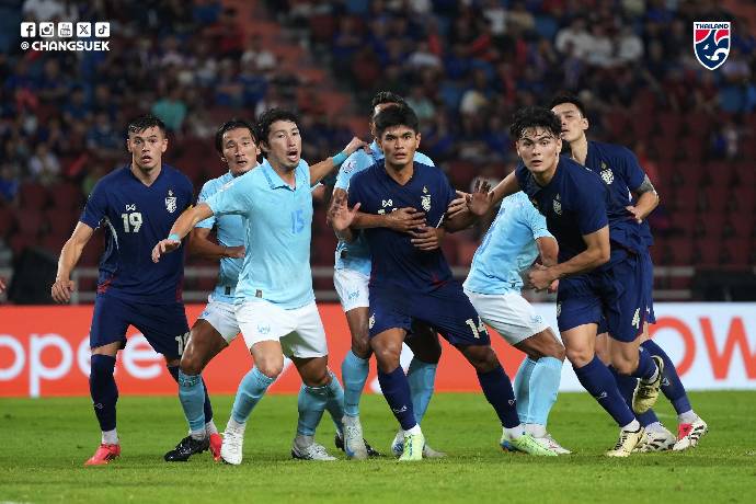 Th&aacute;i Lan v&agrave; Singapore gi&agrave;nh v&eacute; v&agrave;o b&aacute;n kết ở AFF Cup 2024