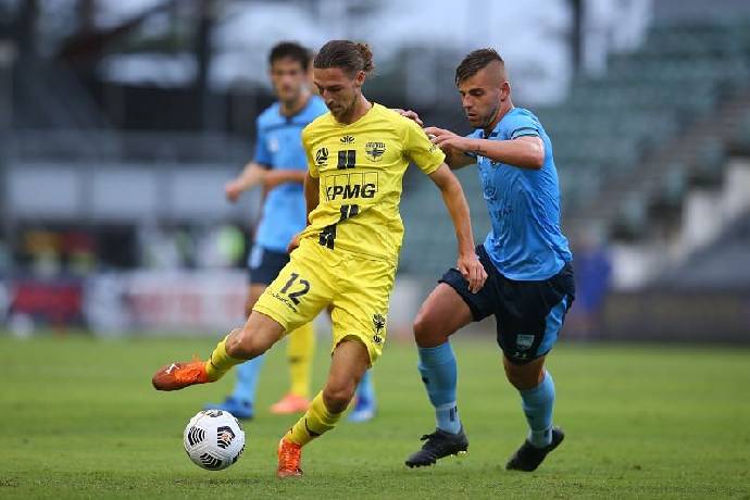 Soi k&egrave;o phạt g&oacute;c Central Coast Mariners vs Melbourne City, 12h05 ng&agrave;y 23/1