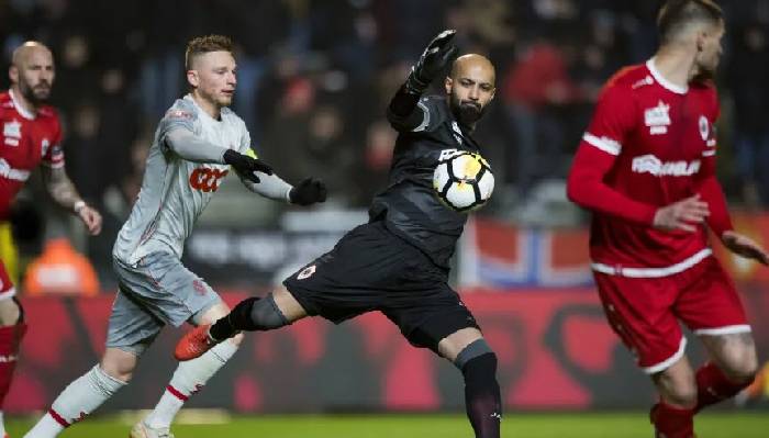 K&egrave;o xi&ecirc;n thơm nhất h&ocirc;m nay 22/1: Antwerp vs Standard Liege 