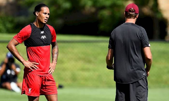 Van Dijk c&atilde;i lệnh HLV Klopp, quyết tham dự EURO