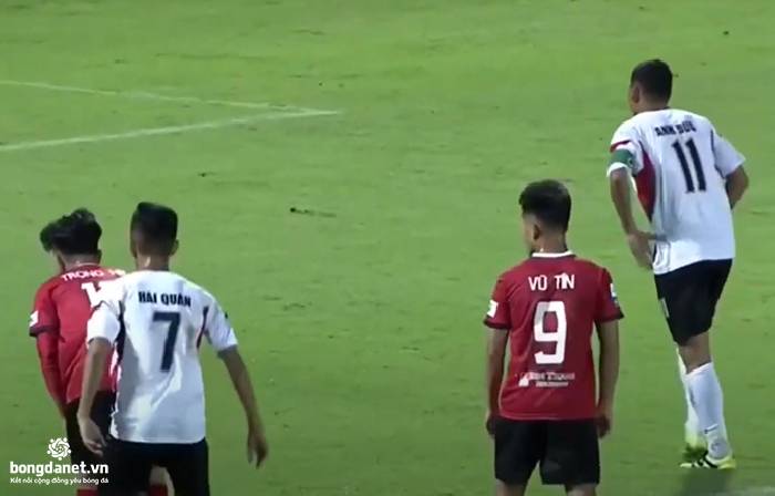 Video Phố Hiến 1-1 Long An: Anh Đức ghi điểm với thầy Park
