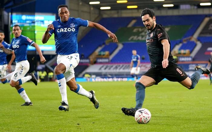 X&eacute; lưới Everton, Gundogan trở th&agrave;nh số 1 ở Man City v&agrave; Ngoại hạng Anh