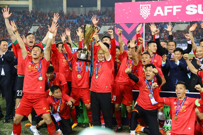 Gi&aacute; bản quyền tr&ecirc;n trời, NHM Việt Nam sẽ kh&ocirc;ng được xem AFF Cup 2020