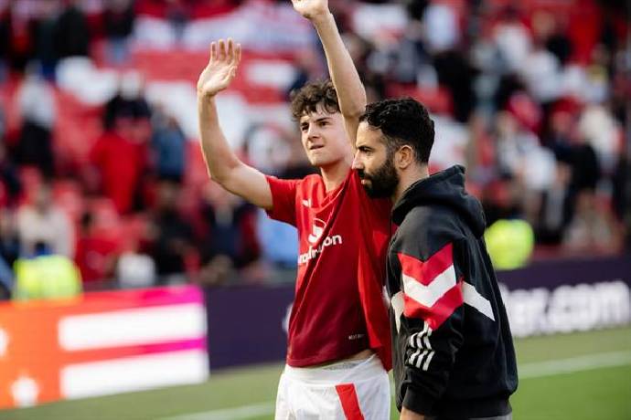 Tyler Fredricson, ng&ocirc;i sao trẻ mới được HLV Amorim cho ra mắt MU l&agrave; ai?