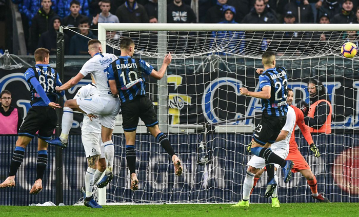 Đua Top 4 Serie A: Atalanta đấu 2 nửa xanh/đỏ th&agrave;nh Milan