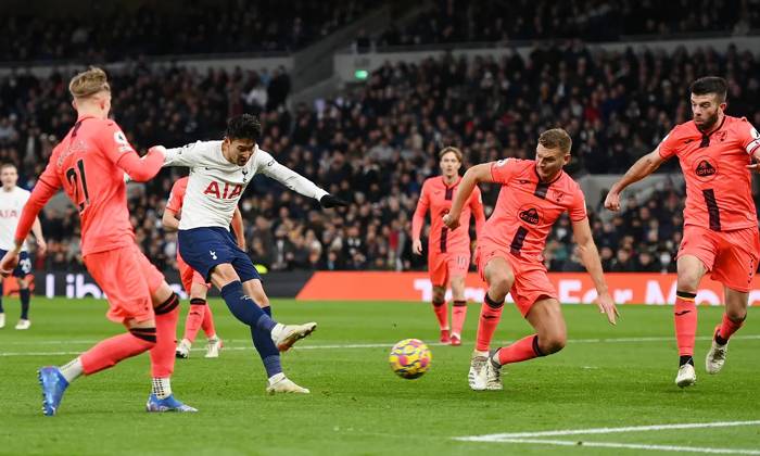 Ph&acirc;n t&iacute;ch k&egrave;o hiệp 1 Norwich vs Tottenham, 22h ng&agrave;y 22/5