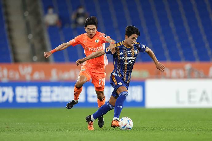 Nhận định, soi k&egrave;o Gangwon FC vs Suwon Samsung Bluewings, 17h30 ng&agrave;y 22/7