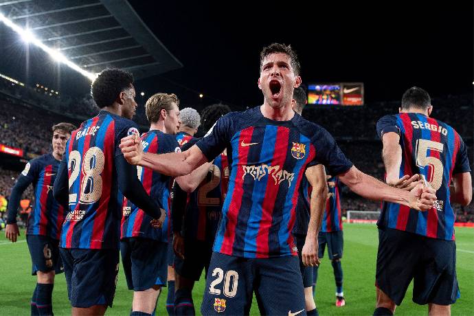 XONG ! Barca chi&ecirc;u mộ ng&ocirc;i sao 55 củ to&agrave;n diện nhất thế giới