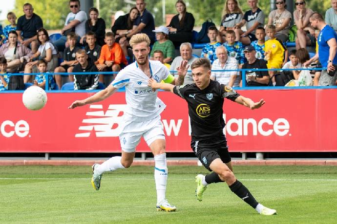 Nhận định, soi k&egrave;o Metalist 1925 Kharkiv vs Veres Rivne, 21h00 ng&agrave;y 22/8: Chiến thắng đầu tay