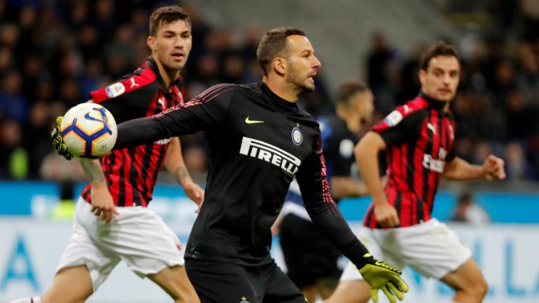 Tỷ lệ b&oacute;ng đ&aacute; Serie A h&ocirc;m nay 21/9: AC Milan vs Inter Milan