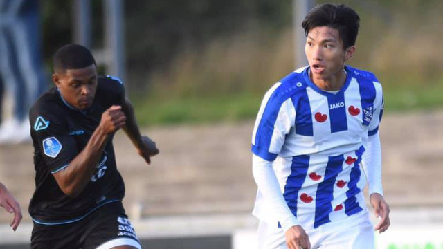 HLV Heerenveen giải th&iacute;ch v&igrave; sao chưa d&ugrave;ng Văn Hậu