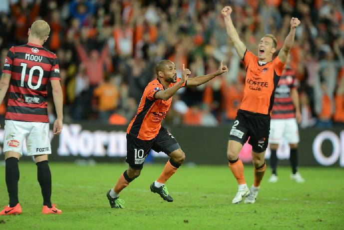 Soi k&egrave;o phạt g&oacute;c Western Sydney vs Brisbane Roar, 13h ng&agrave;y 22/10