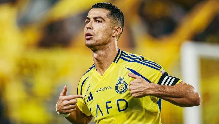 Ronaldo hụt giải Quả b&oacute;ng v&agrave;ng ch&acirc;u &Aacute;