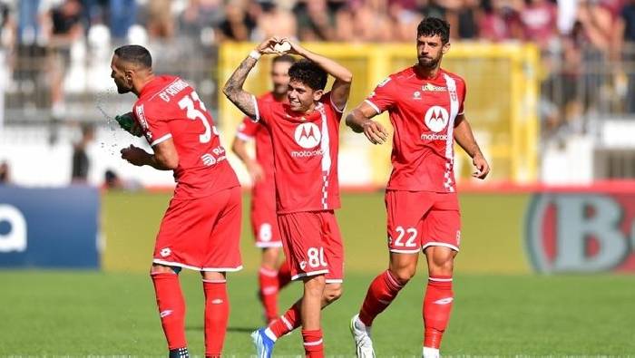 Soi k&egrave;o g&oacute;c Hellas Verona vs Monza, 1h45 ng&agrave;y 22/10