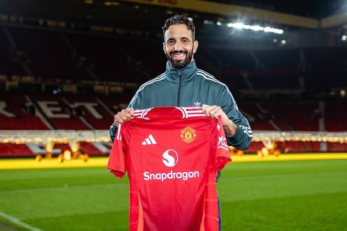 Ruben Amorin x&aacute;c định bổ sung một vị tr&iacute; ở MU