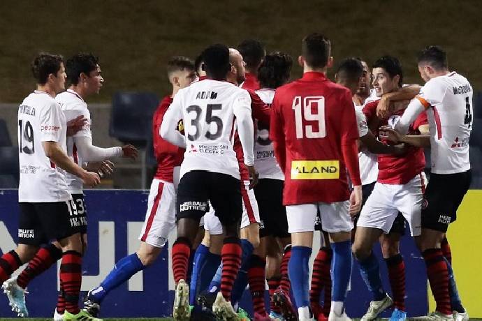 Ph&acirc;n t&iacute;ch k&egrave;o hiệp 1 APIA Leichhardt vs Central Coast Mariners, 15h30 ng&agrave;y 21/12