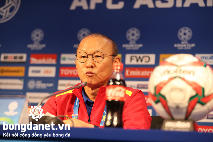 HLV Park Hang Seo tiết lộ c&aacute;ch khắc chế Nhật Bản tr&ecirc;n b&aacute;o H&agrave;n