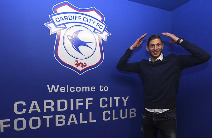 T&acirc;n binh Cardiff City mất t&iacute;ch c&ugrave;ng m&aacute;y bay ri&ecirc;ng