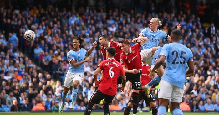 Jamie Carragher: 'Man City đang kh&aacute; giống với Man United'