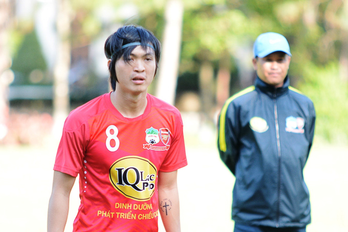 HAGL lao đao v&igrave; Tuấn Anh, Ngọc Quang lại chấn thương