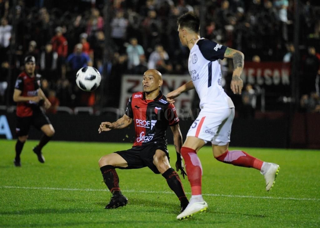 Nhận định Newells Old Boys vs Colon, 7h45 ng&agrave;y 23/2